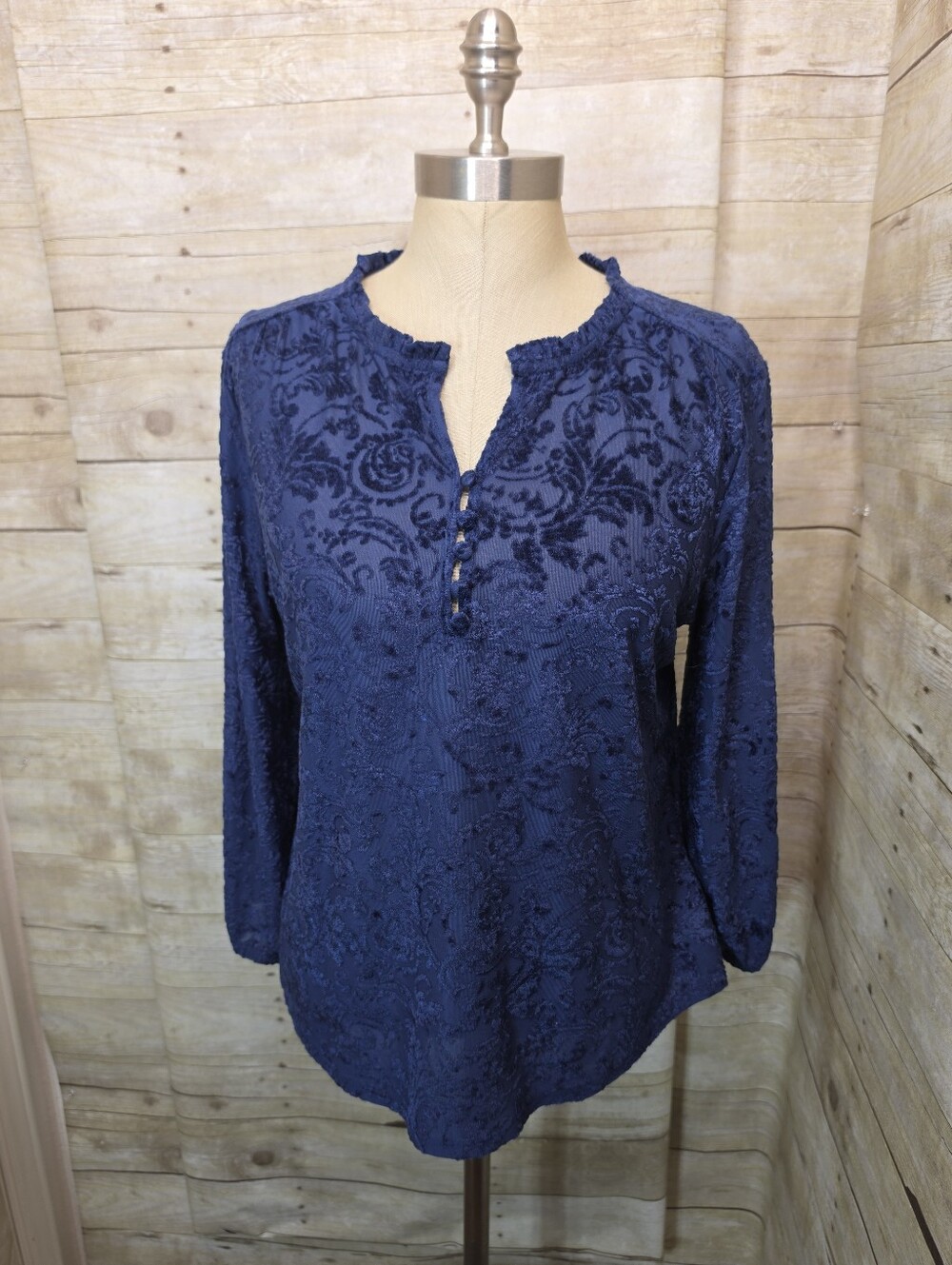 Liz Claiborne Navy Embossed Henley Tunic